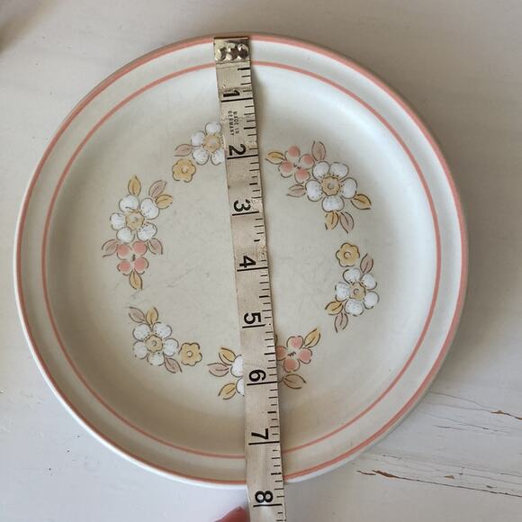 Vintage Hearthside Chantilly Fleur de Bois Salad/Dessert Plates, Set of 4 - Picture 9 of 9